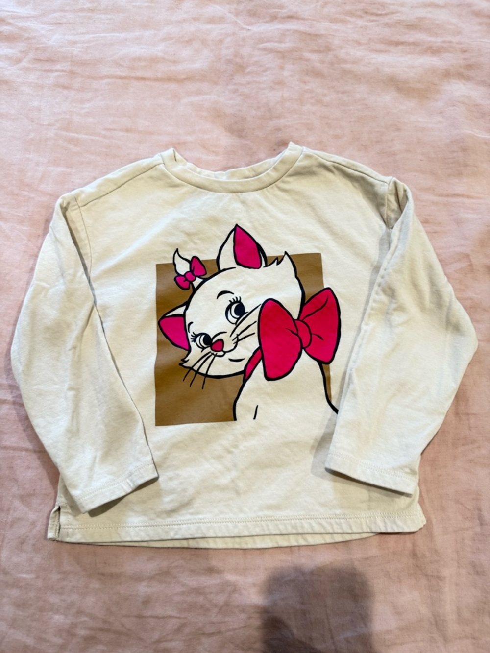 GAP Cream Long-Sleeve Top with Pink Bow Cat Graphic